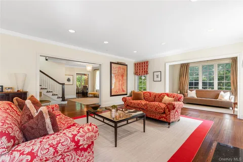 $2,499,000 | 3 Walworth Avenue, Scarsdale, NY 10583