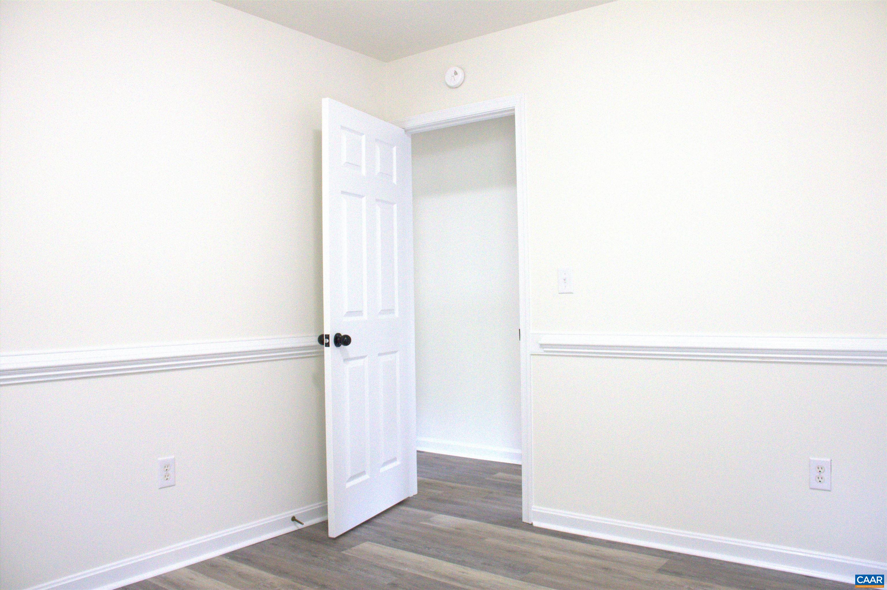 122 Petunia Road Ruckersville, VA 22968 - Photo 29 of 59 a view of a hallway