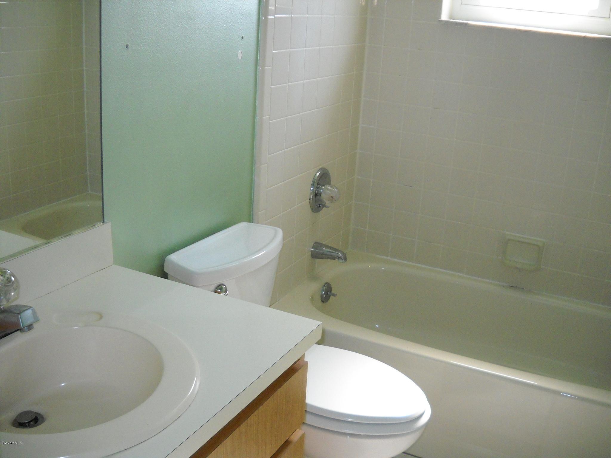 813 Gardener Road Rockledge, FL 32955 - Photo 13 of 21 Guest bathroom view