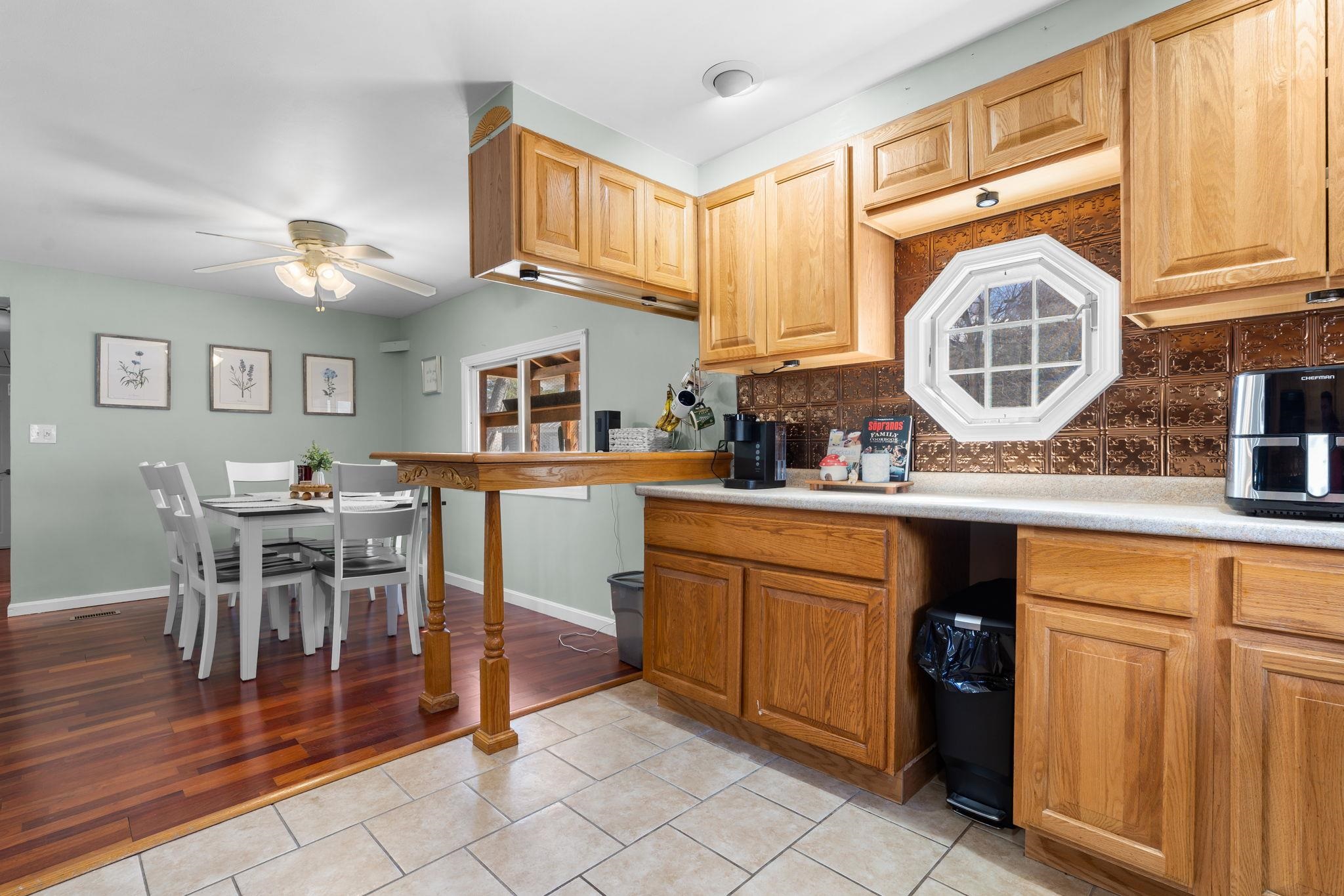 4 Leeann Street Nashua, NH 03062 - Photo 18 of 36