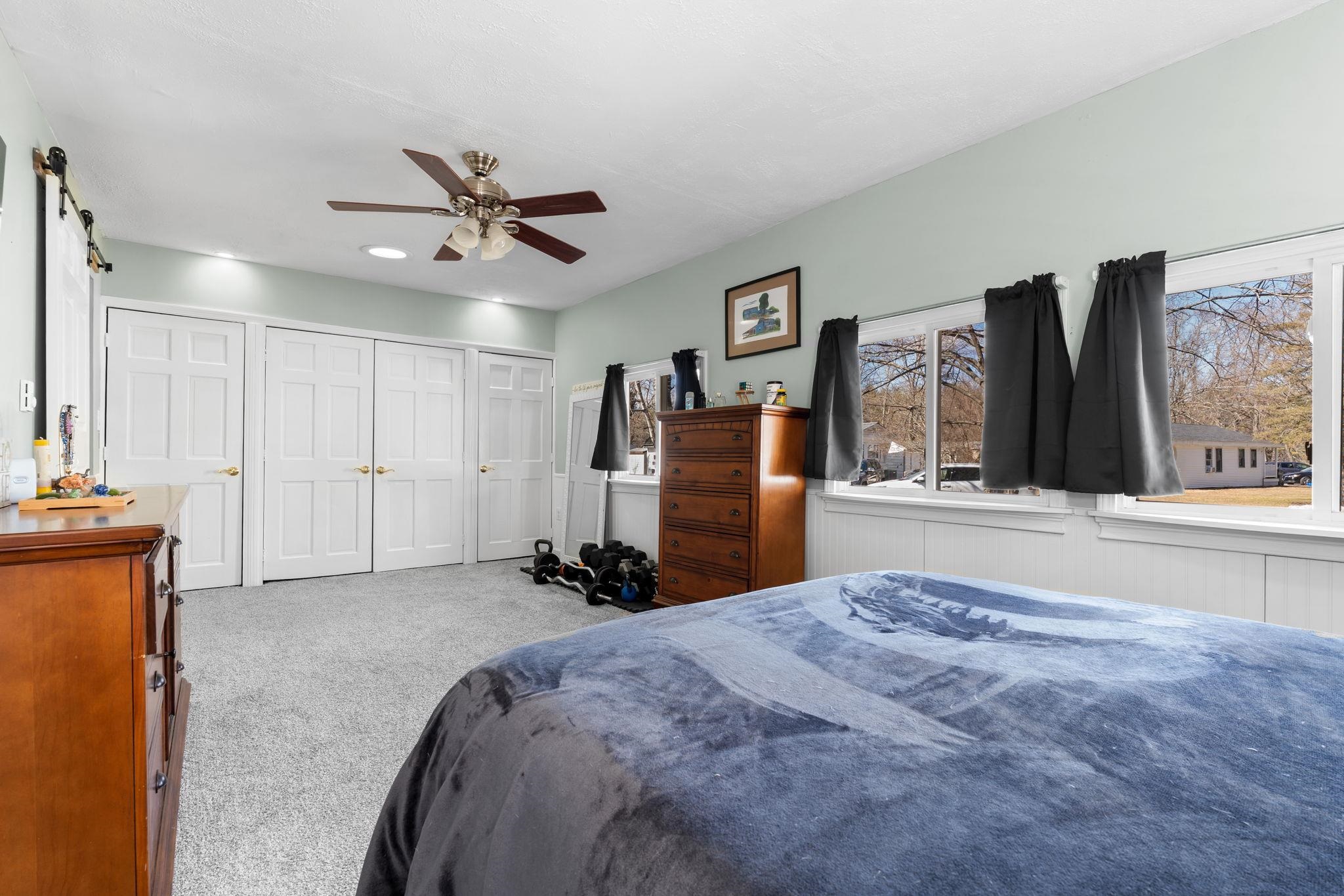 4 Leeann Street Nashua, NH 03062 - Photo 27 of 36