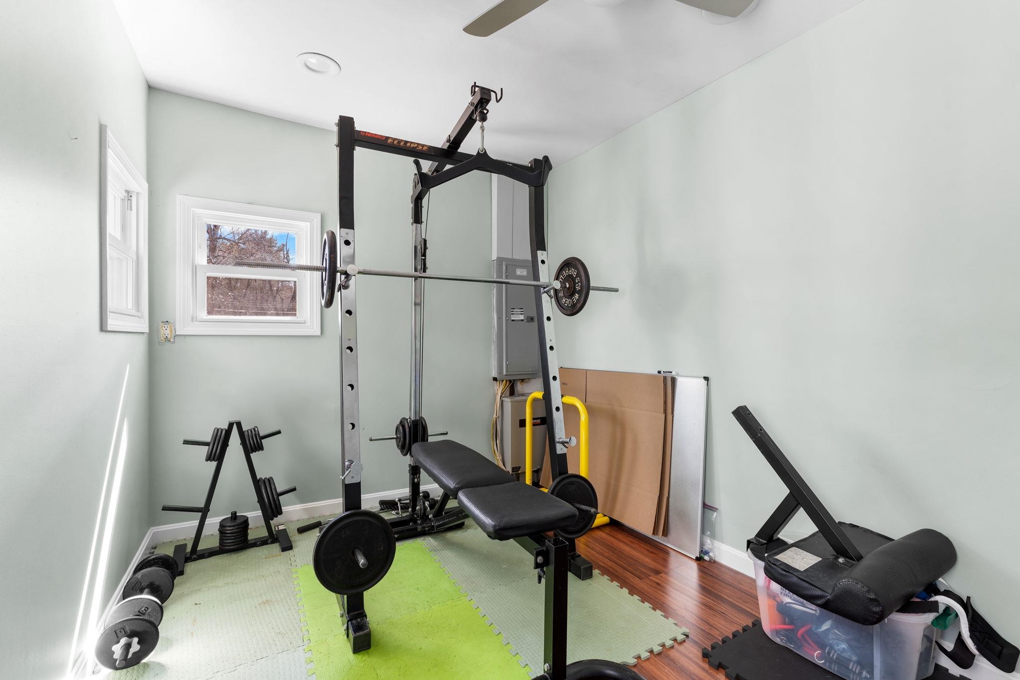 4 Leeann Street Nashua, NH 03062 - Photo 34 of 36