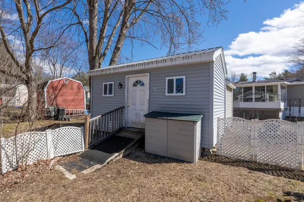 $189,000 | 4 Leeann Street, Nashua, NH 03062