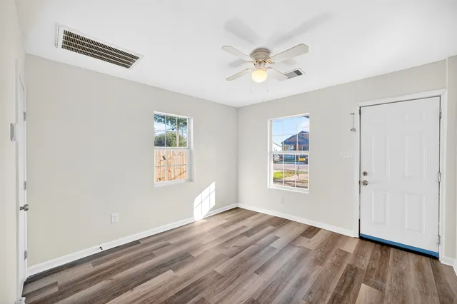 $189,999 | 4009 Linder Street, Houston, TX 77026