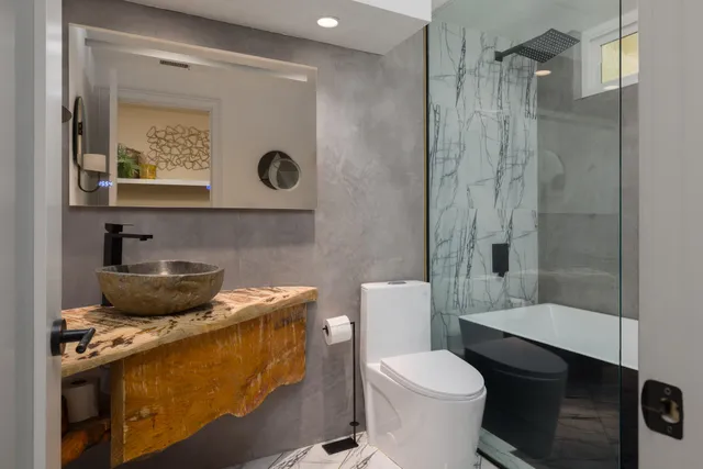 $1,090,000 | 201 Augusta Drive, Palm Desert, CA 92211