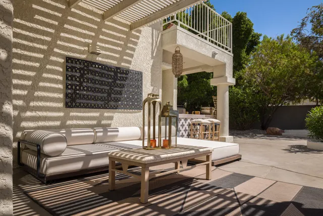 $1,090,000 | 201 Augusta Drive, Palm Desert, CA 92211