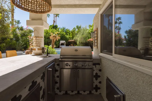 $1,090,000 | 201 Augusta Drive, Palm Desert, CA 92211