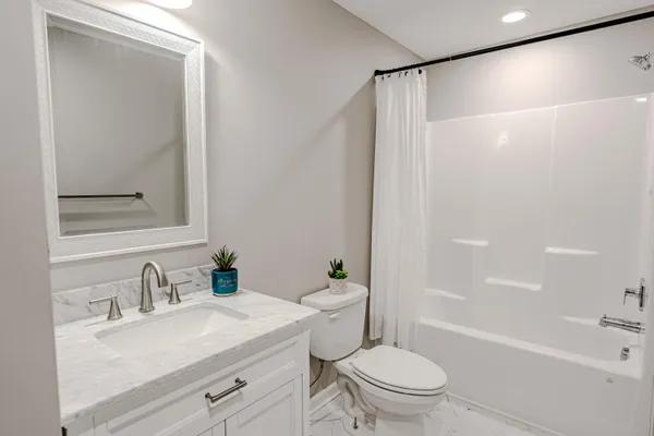 $769,900 | 4478 Point Superior Court, Holland, MI 49424