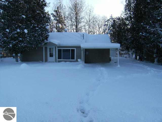 3174 North Three Mile Road Traverse City, MI 49686 - Photo 1 of 10 1711116.JPG