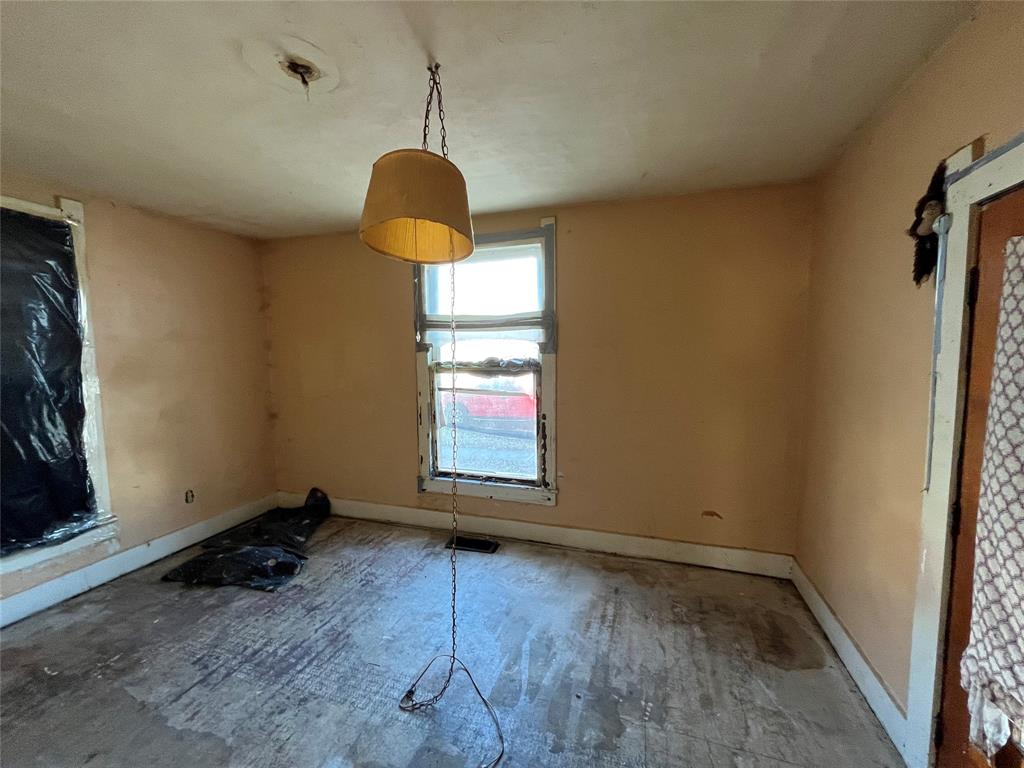 347 West 3rd Street Anderson, IN 46016 - Photo 25 of 32 Gallery Image 25