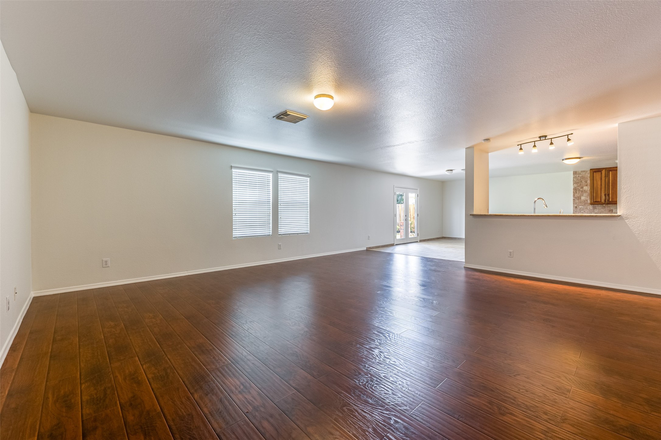 19827 Rustic Lake Lane Cypress, TX 77433 - Photo 7 of 47