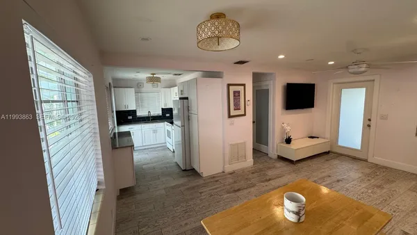 $1,650 | 414 9th Avenue North, Lake Worth, FL 33460