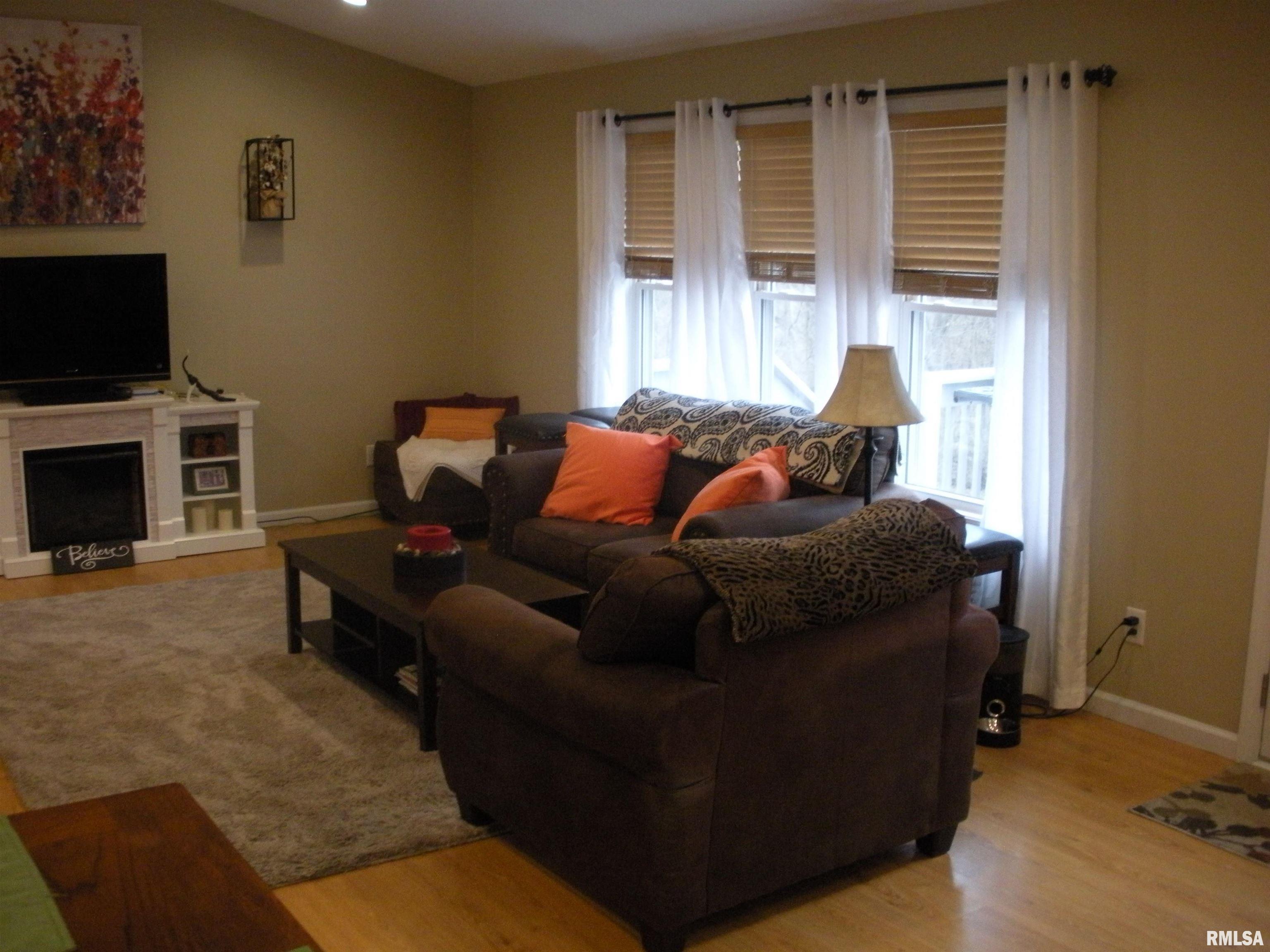 138 Oakview Road Carbondale, IL 62901 - Photo 12 of 36