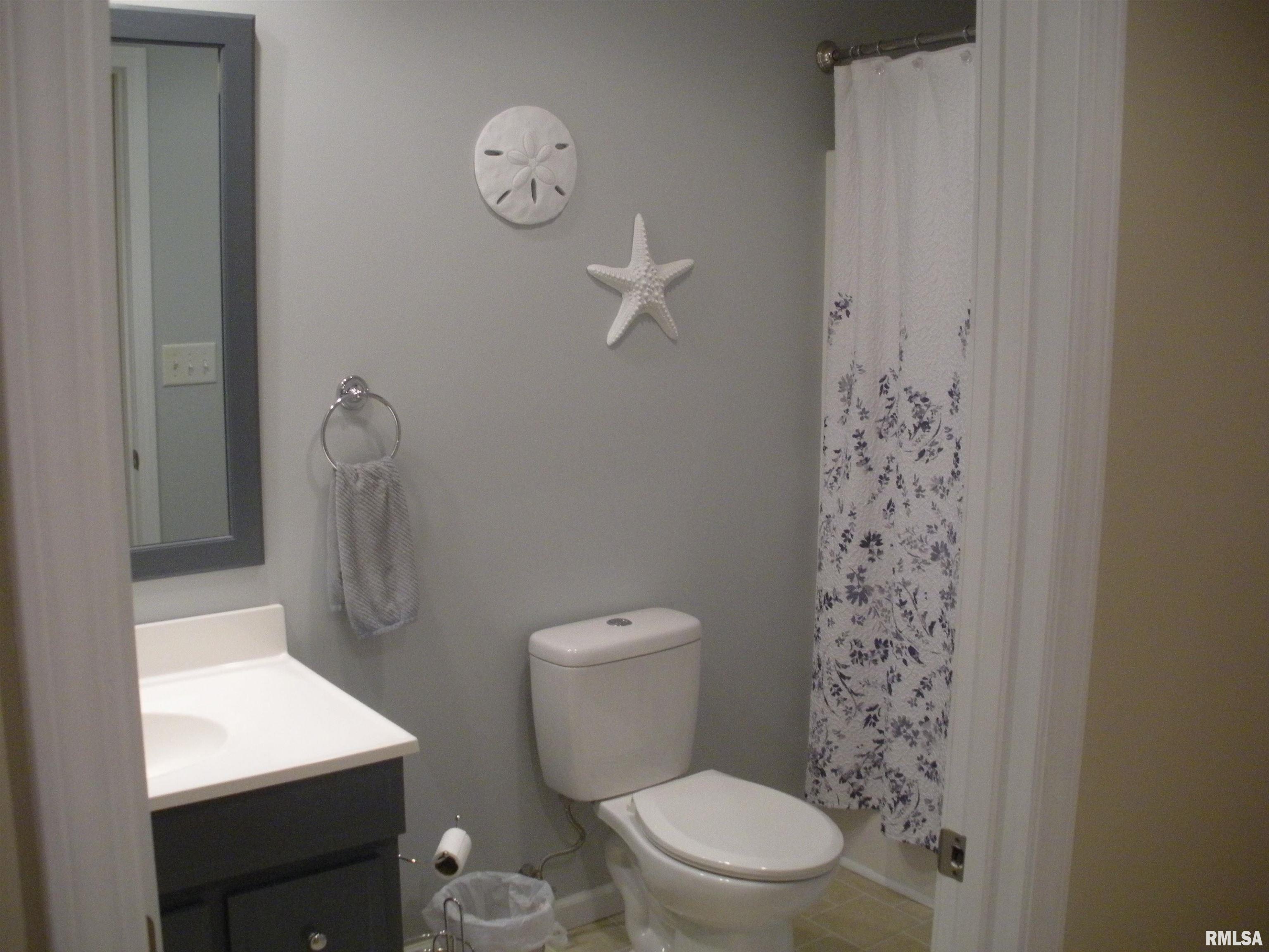 138 Oakview Road Carbondale, IL 62901 - Photo 15 of 36