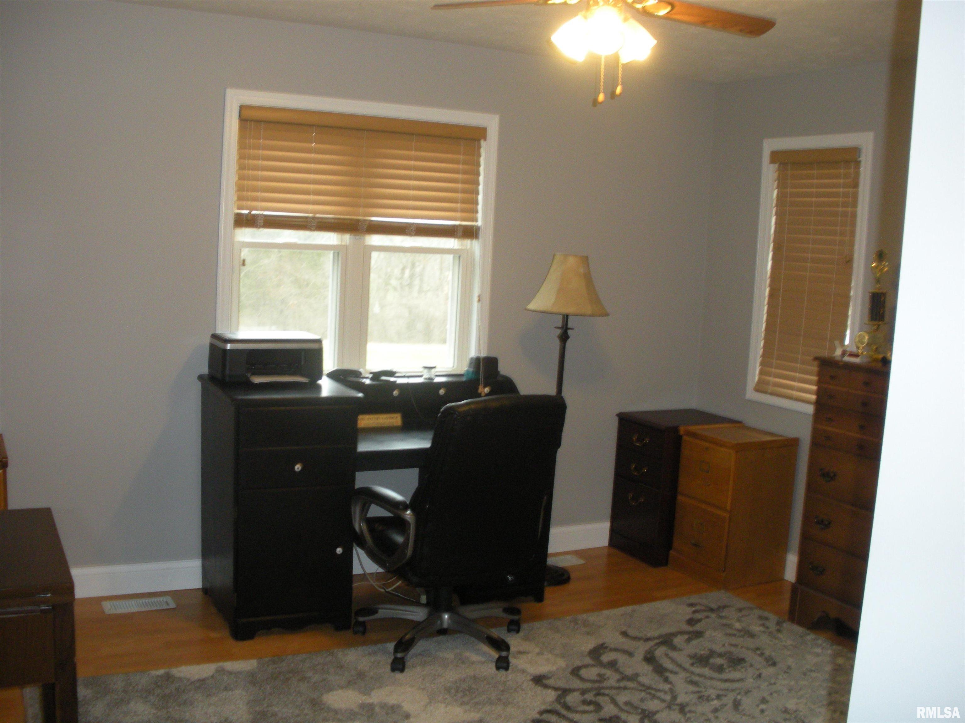 138 Oakview Road Carbondale, IL 62901 - Photo 17 of 36