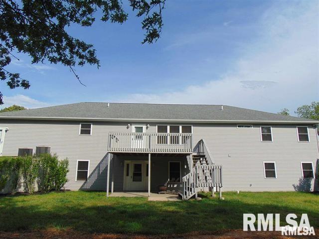 138 Oakview Road Carbondale, IL 62901 - Photo 3 of 36
