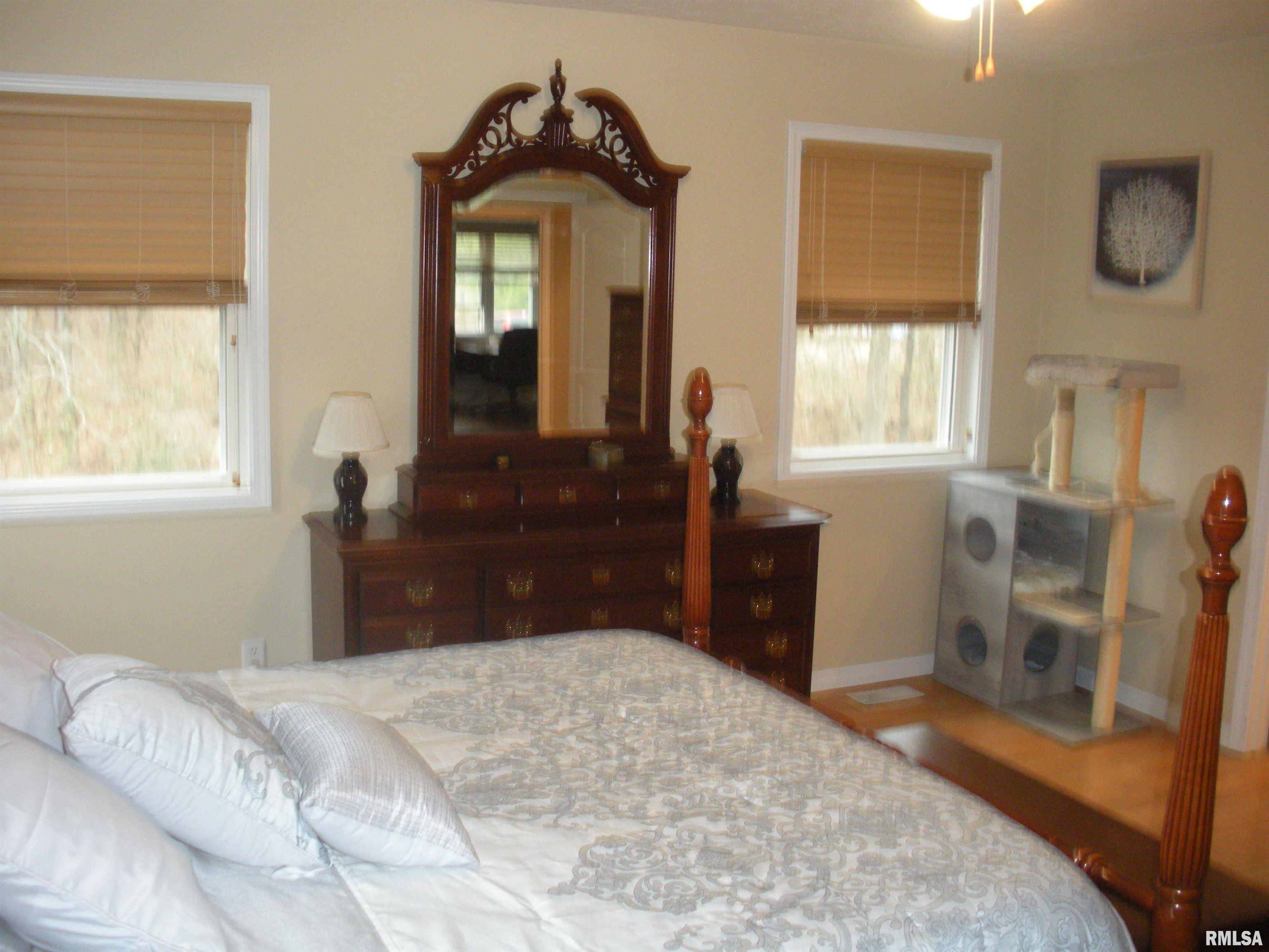 138 Oakview Road Carbondale, IL 62901 - Photo 21 of 36