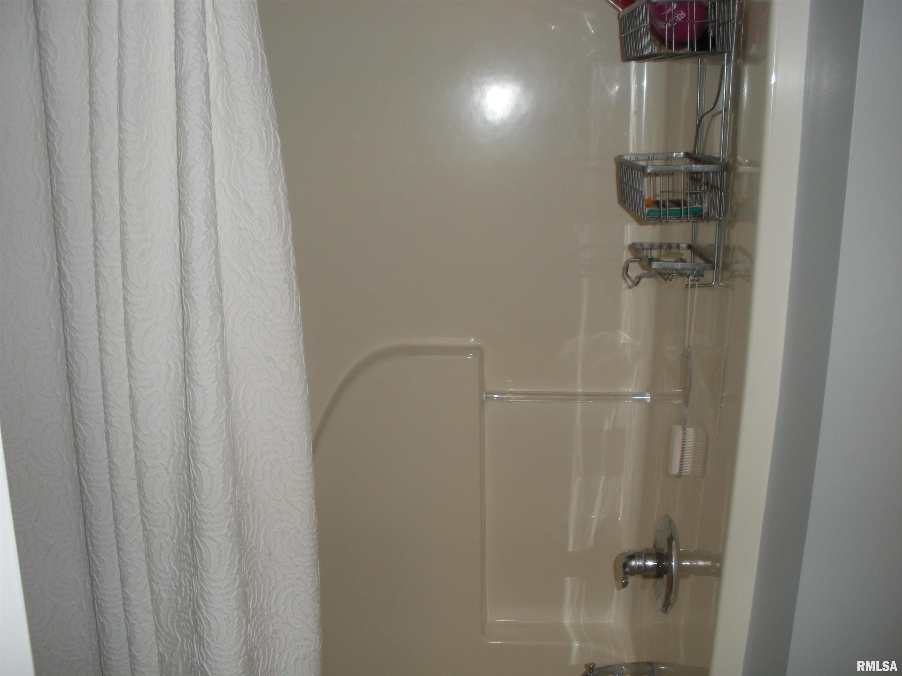 138 Oakview Road Carbondale, IL 62901 - Photo 24 of 36