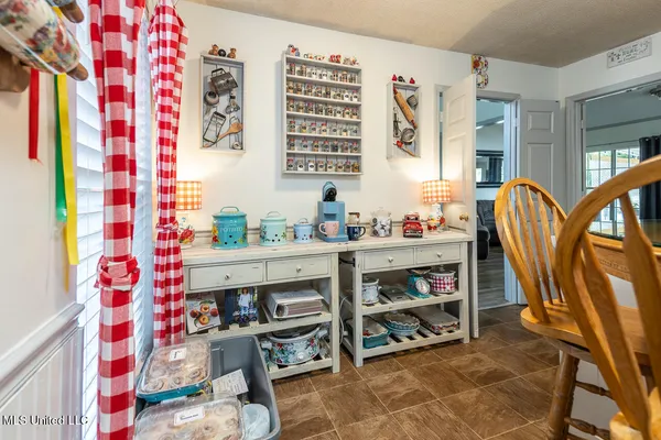 $339,500 | 9218 Lakeside Drive, Olive Branch, MS 38654