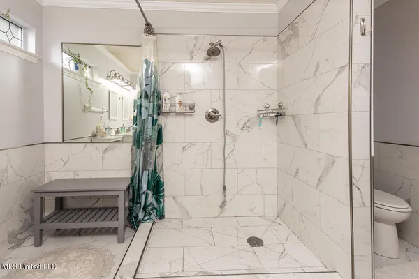 $339,500 | 9218 Lakeside Drive, Olive Branch, MS 38654