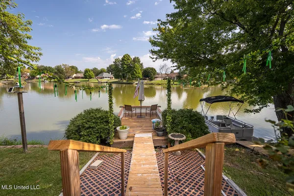 $339,500 | 9218 Lakeside Drive, Olive Branch, MS 38654