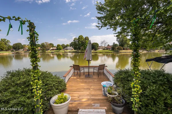 $339,500 | 9218 Lakeside Drive, Olive Branch, MS 38654