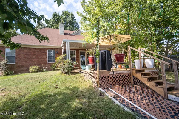$339,500 | 9218 Lakeside Drive, Olive Branch, MS 38654