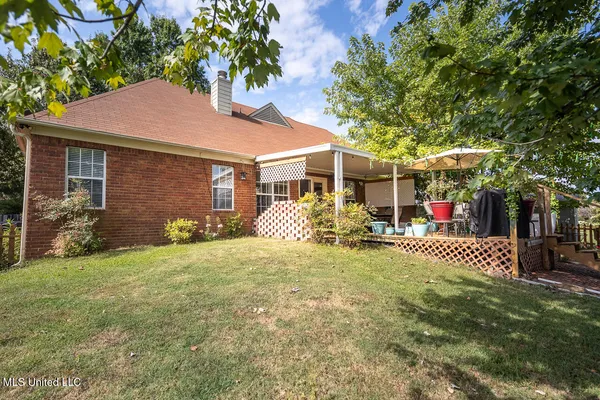 $339,500 | 9218 Lakeside Drive, Olive Branch, MS 38654