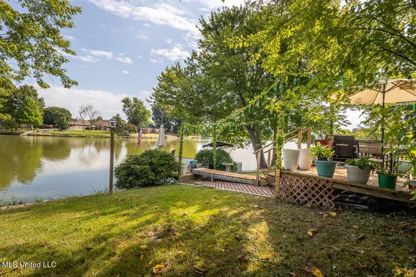 $339,500 | 9218 Lakeside Drive, Olive Branch, MS 38654