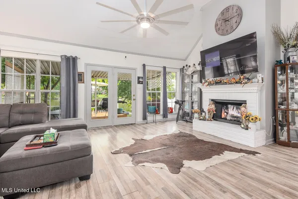 $339,500 | 9218 Lakeside Drive, Olive Branch, MS 38654