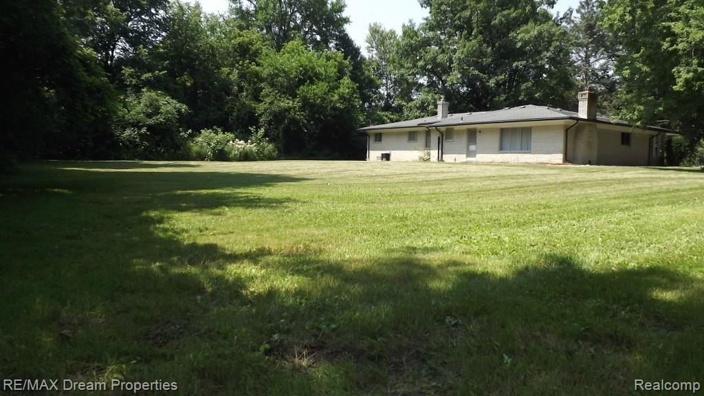46565 Ford Road Canton, MI 48187 - Photo 12 of 49 DSCF4033.jpg