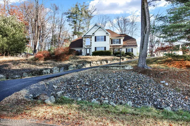 $2,500 | 259 Reunion Ridge, East Stroudsburg, PA 18301