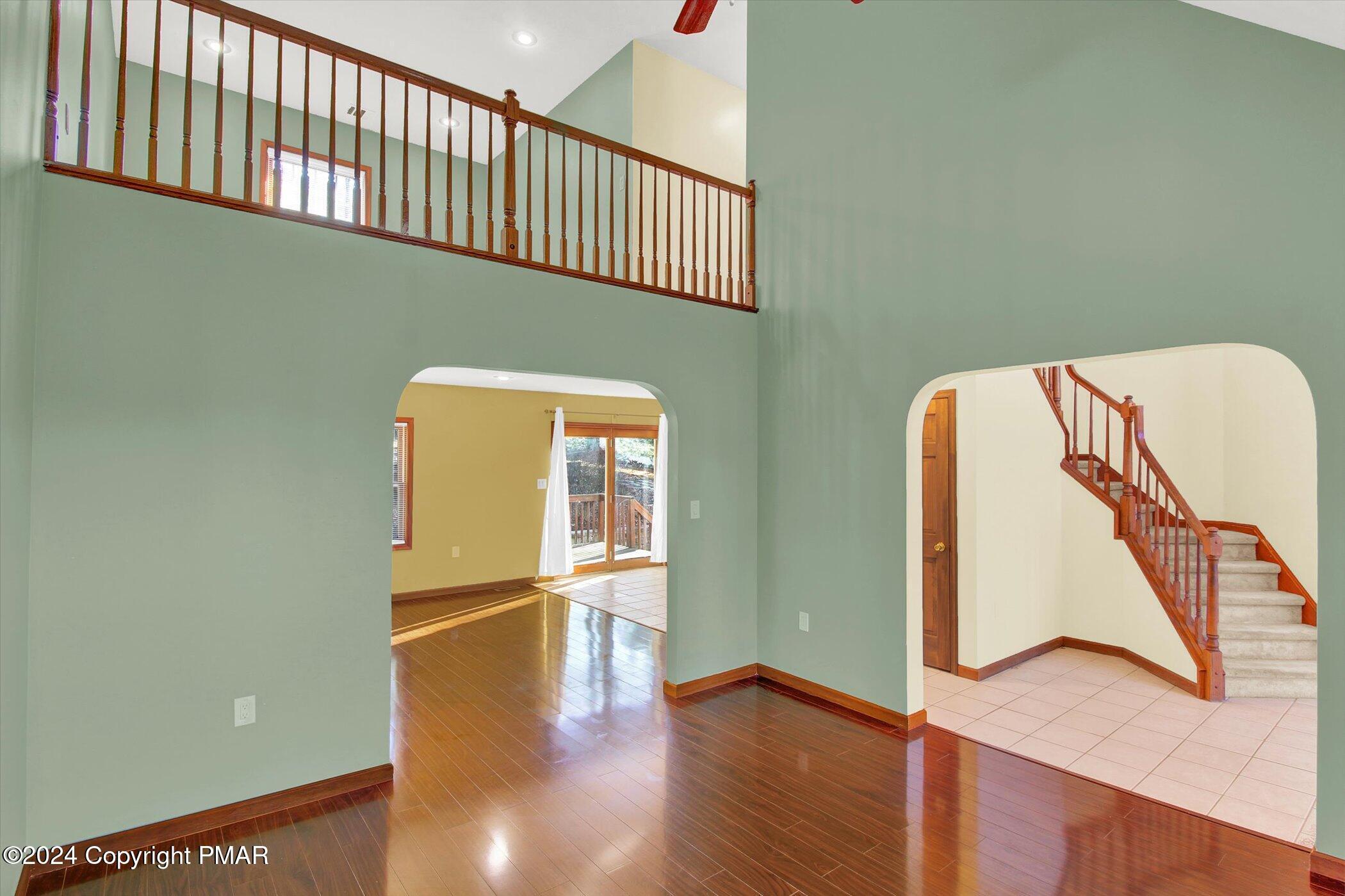 259 Reunion Ridge East Stroudsburg, PA 18301 - Photo 4 of 28 Living Room