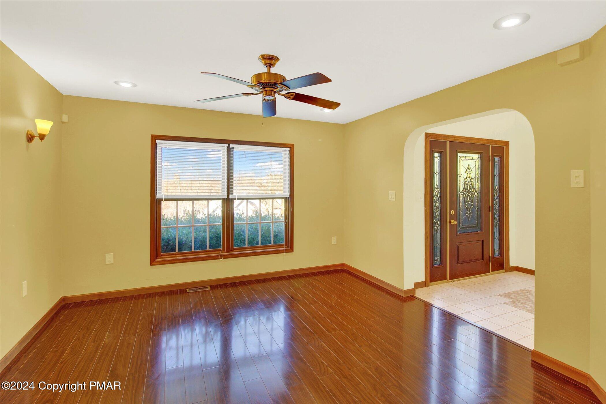 259 Reunion Ridge East Stroudsburg, PA 18301 - Photo 8 of 28 Dining Room