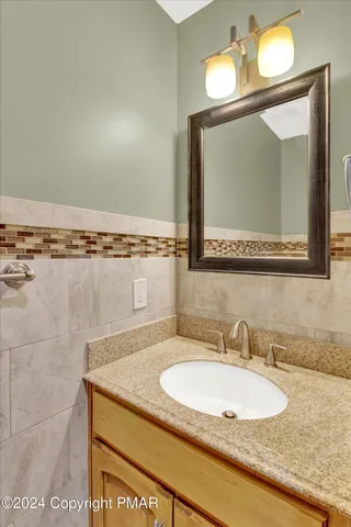 $2,500 | 259 Reunion Ridge, East Stroudsburg, PA 18301