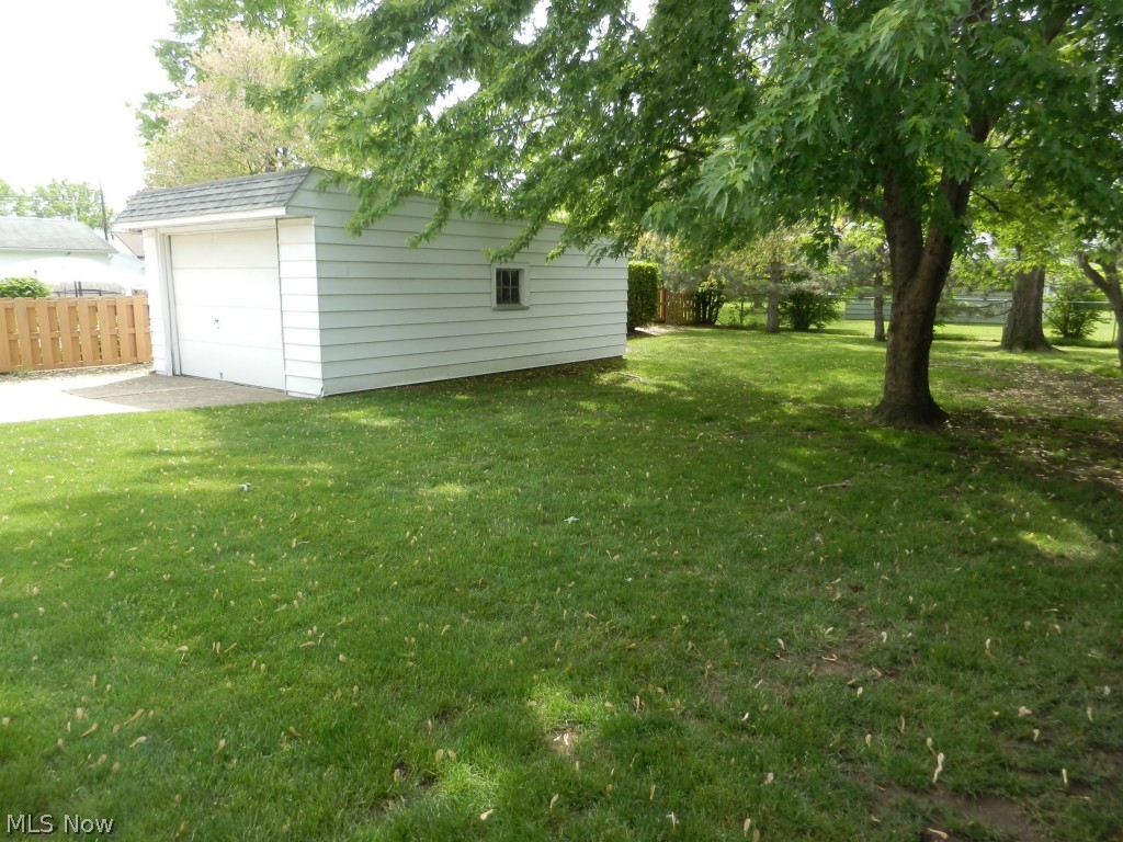 734 Dickerson Road Willowick, OH 44095 - Photo 14 of 16