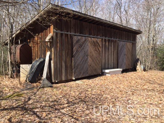 191 B Road Marquette, MI 49855 - Photo 3 of 16