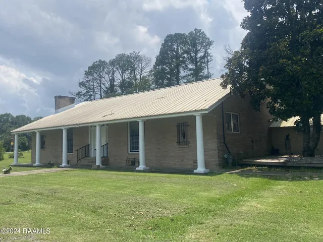 $249,900 | 1026 South Ryan Avenue, Basile, LA 70515