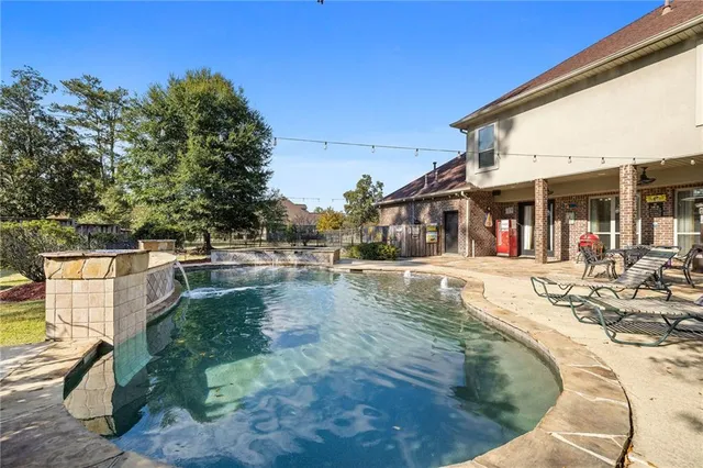 $609,000 | 40011 Deer Creek Drive, Ponchatoula, LA 70454