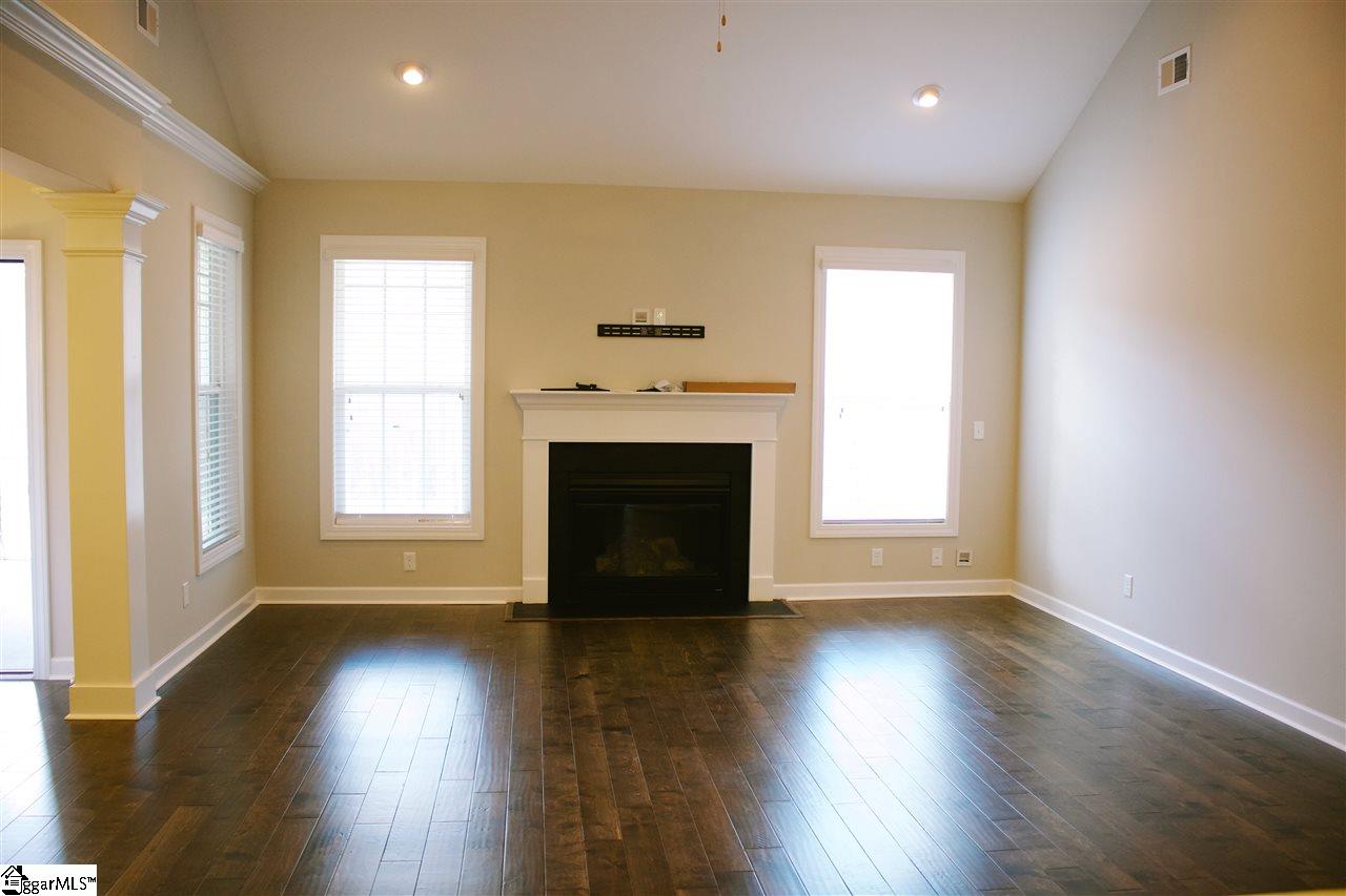 232 Crestgate Way Easley, SC 29642 - Photo 3 of 28 Gallery Image 3