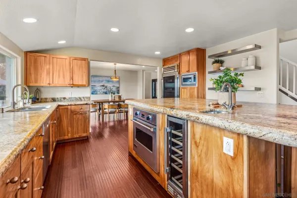 $3,995,000 | 2036 Christy Lane, Del Mar, CA 92014