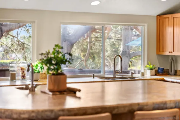 $3,995,000 | 2036 Christy Lane, Del Mar, CA 92014