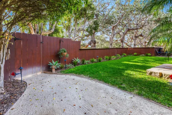 $3,995,000 | 2036 Christy Lane, Del Mar, CA 92014