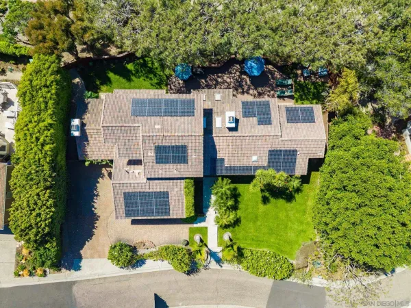 $3,995,000 | 2036 Christy Lane, Del Mar, CA 92014
