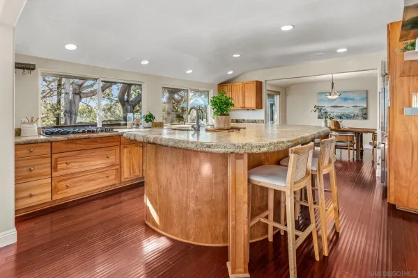 $3,995,000 | 2036 Christy Lane, Del Mar, CA 92014