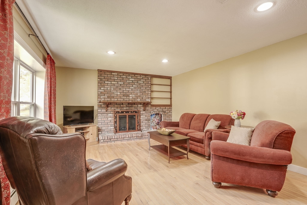 19 Hospital Road Baldwinville, MA 01436 - Photo 6 of 25