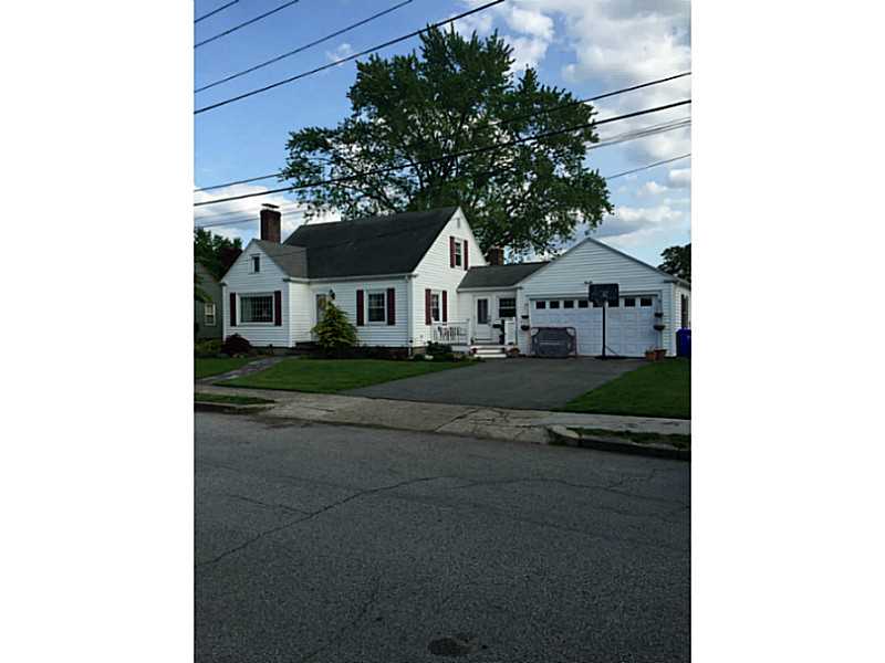 33 Scarborough Road Pawtucket, RI 02861 - Photo 2 of 18 Exterior Front.