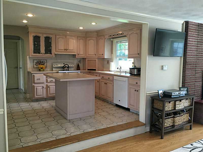 33 Scarborough Road Pawtucket, RI 02861 - Photo 7 of 18 Kitchen. Stone counters