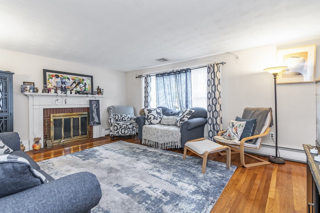 67 Cook Avenue Chelsea, MA 02150 - Photo 10 of 34