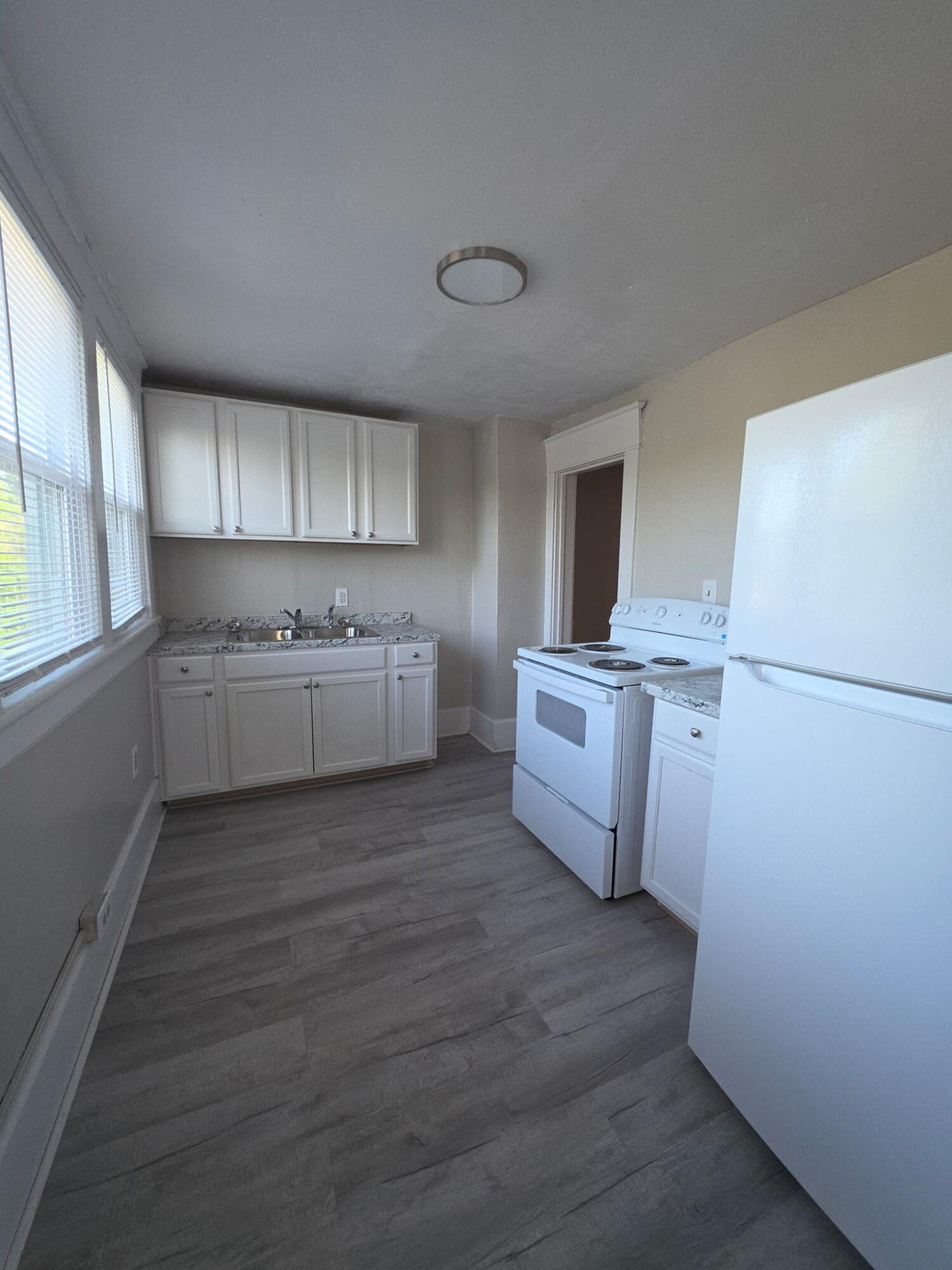 420 Riverland Road Southeast, Unit B Roanoke, VA 24014 - Photo 8 of 14 5735138801808399059